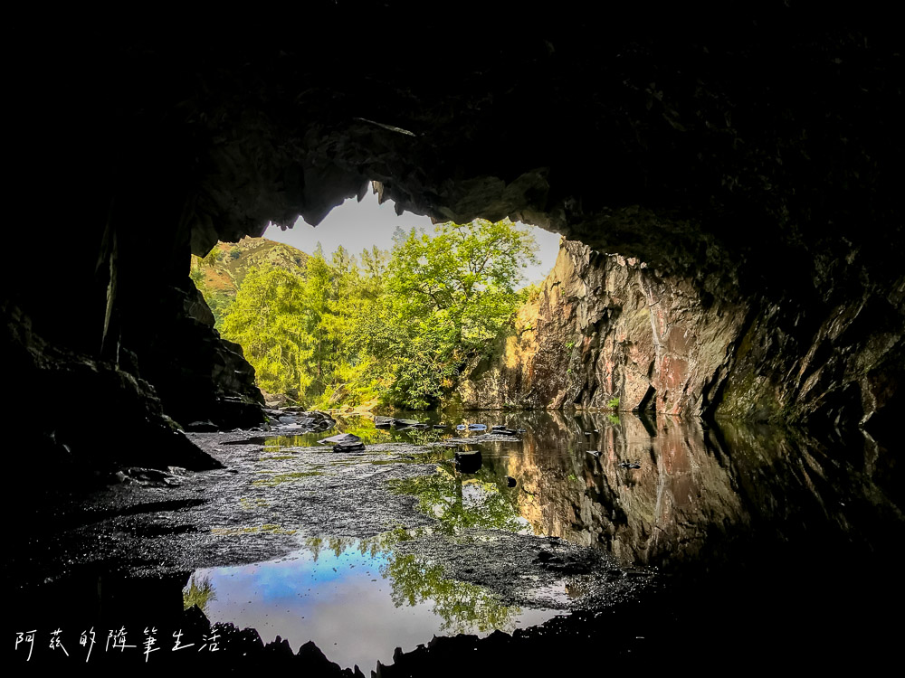 Rydal Cave 06