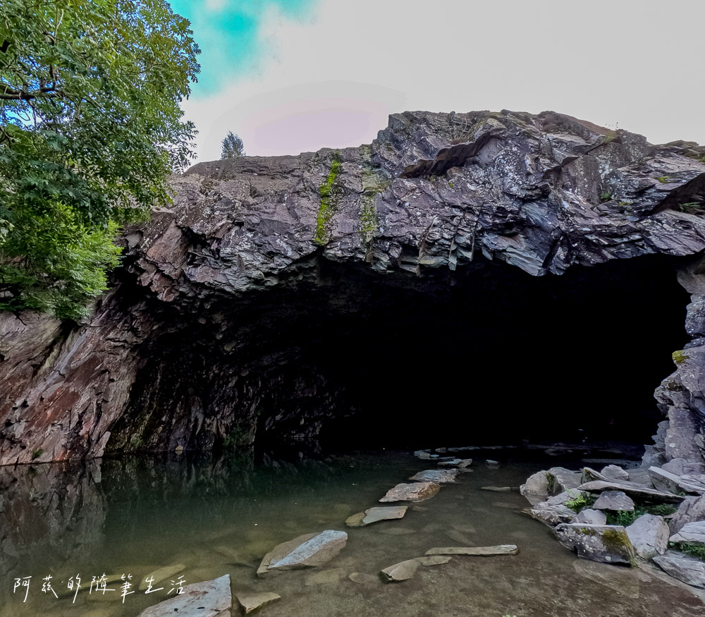 Rydal Cave 09
