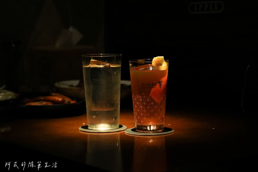 【台中西區酒吧】老裁縫｜不只調酒厲害，鹹豬肉和滷味拼盤也必點！